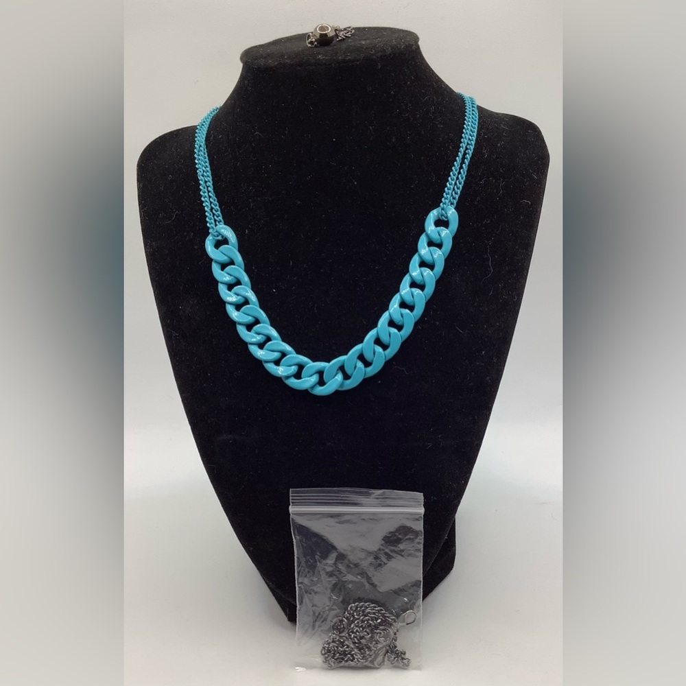 The Alexa Necklace